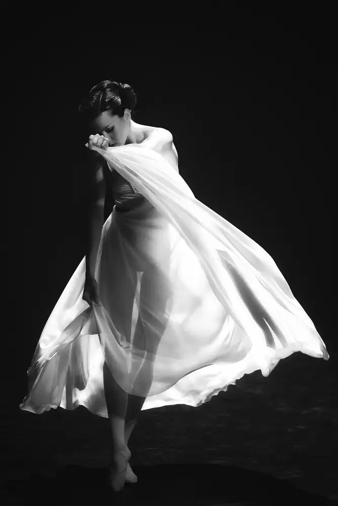 BRATKOVIC, Arnaud: Ballerina nell'oscurità #2