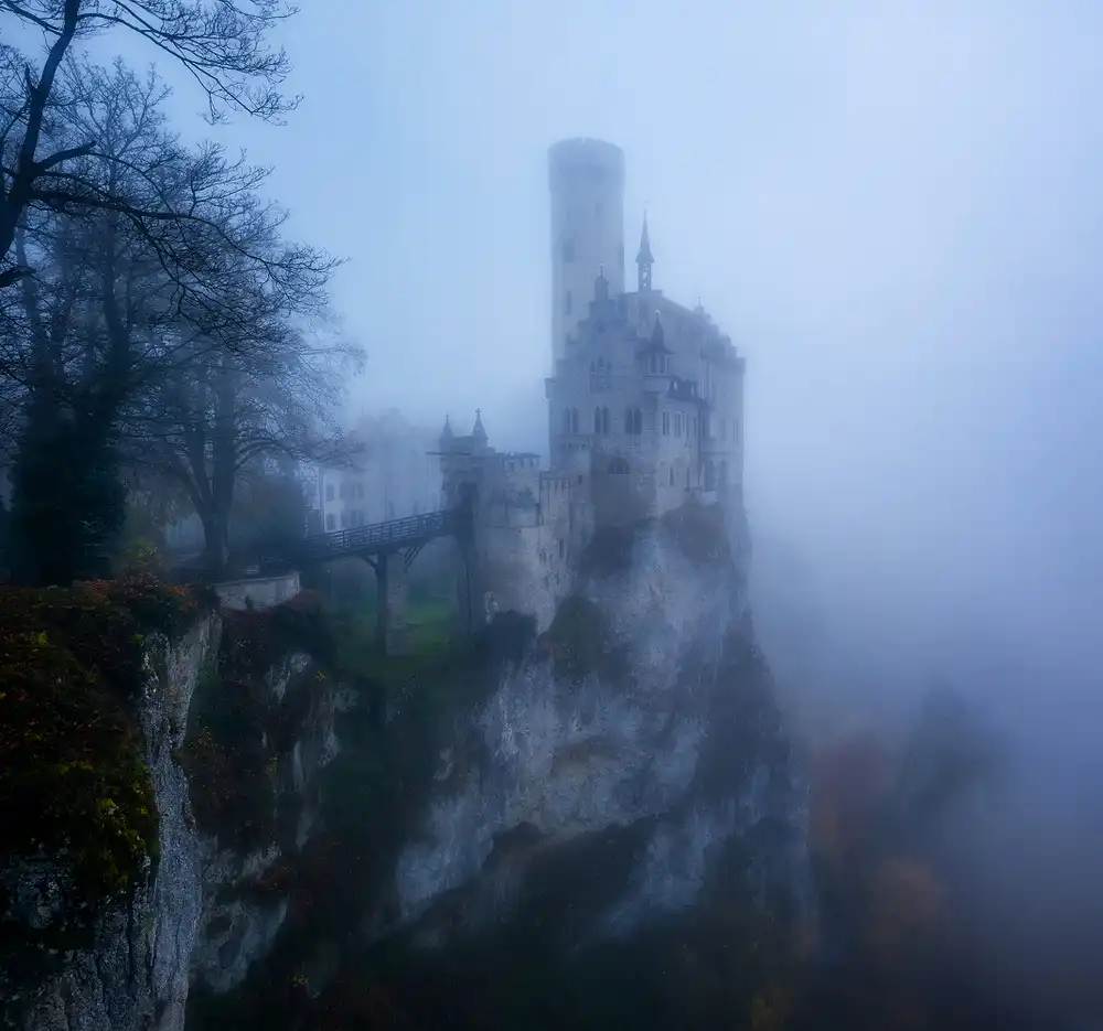 Gastager, Daniel: Schloss im Nebel