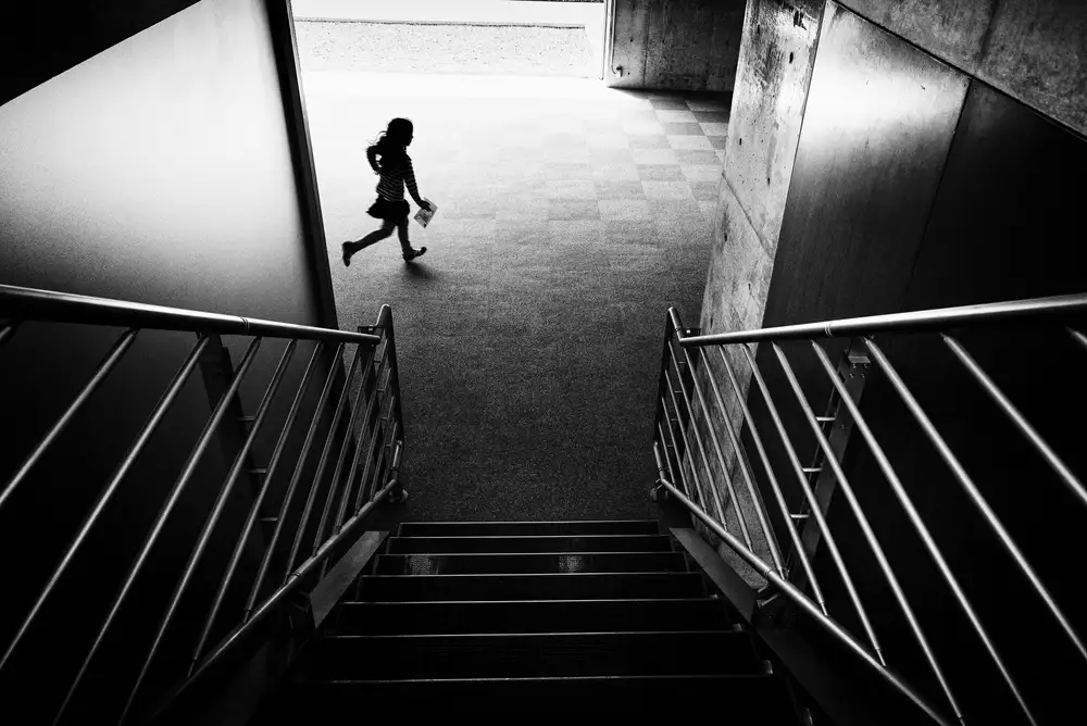 tomorca: run girl run
