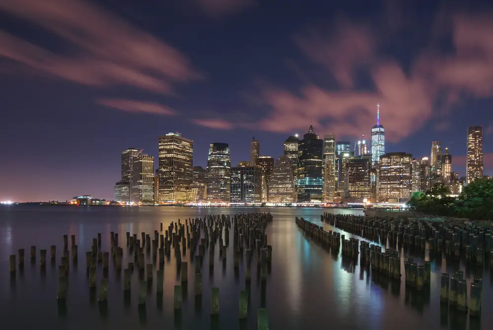 Li, Austin: New York di notte