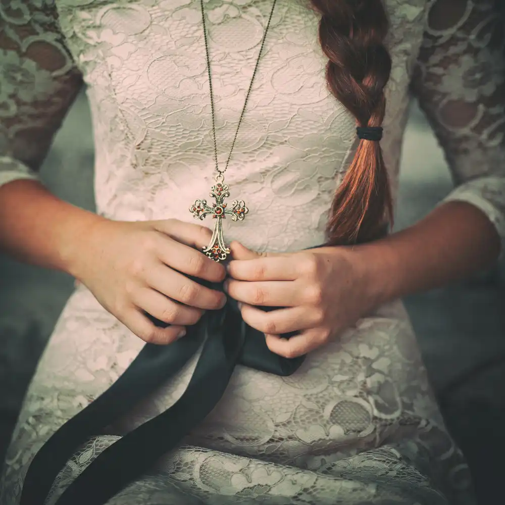 Neer, Ildiko: Bijoux