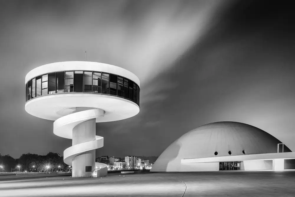 (laGrange), Vangindertael Luc: Torre y cúpula