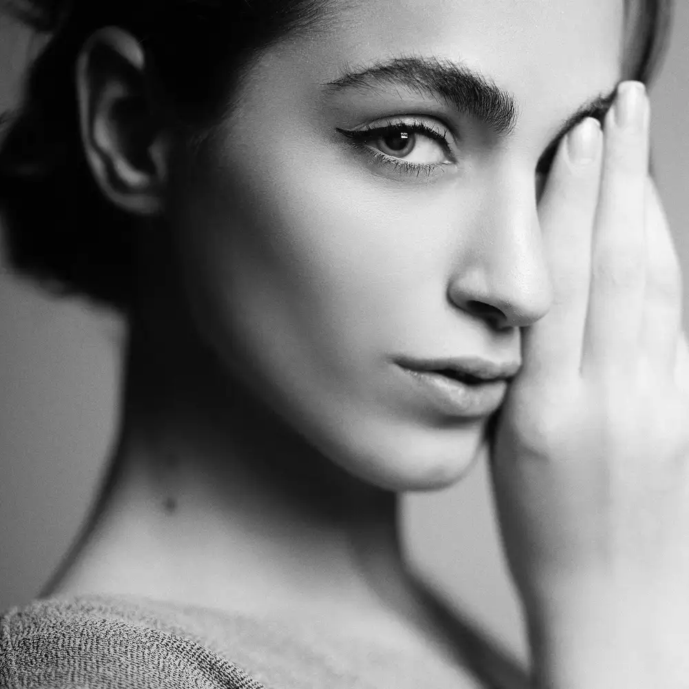 Hamidnezhad, Amin: un oeil