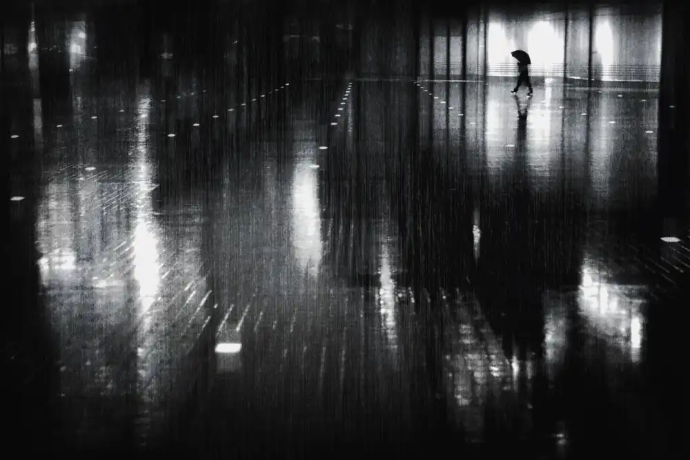 Tsuchida, Teruhiko: noche lluviosa