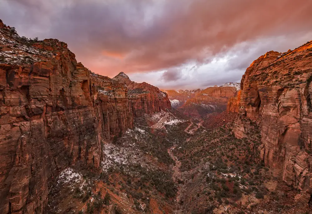 Xie, April: Zion NP -- Overlook Sunset