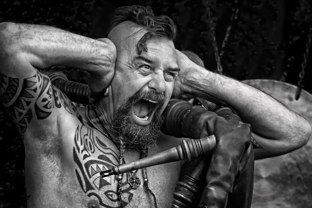 Joosten, Lus: le chanteur qui crie