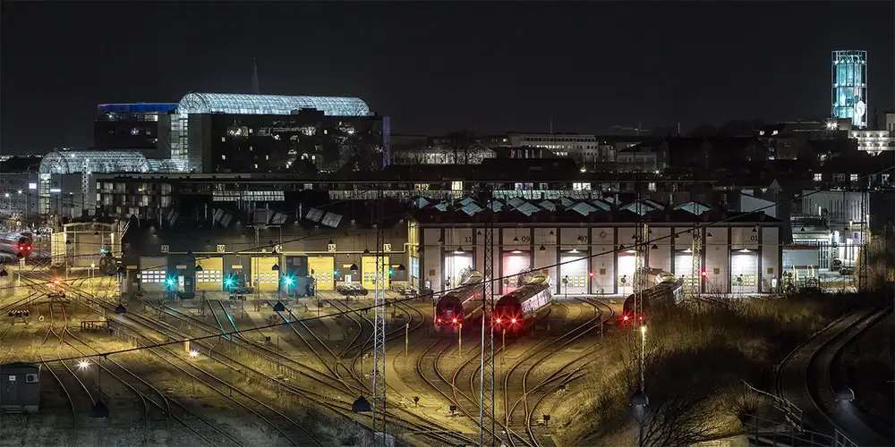 Løndal, Leif: Aarhus by night.
