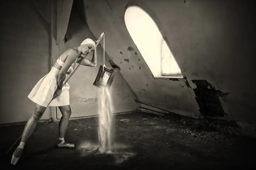 Diepenbroek, von Christine: leaking water