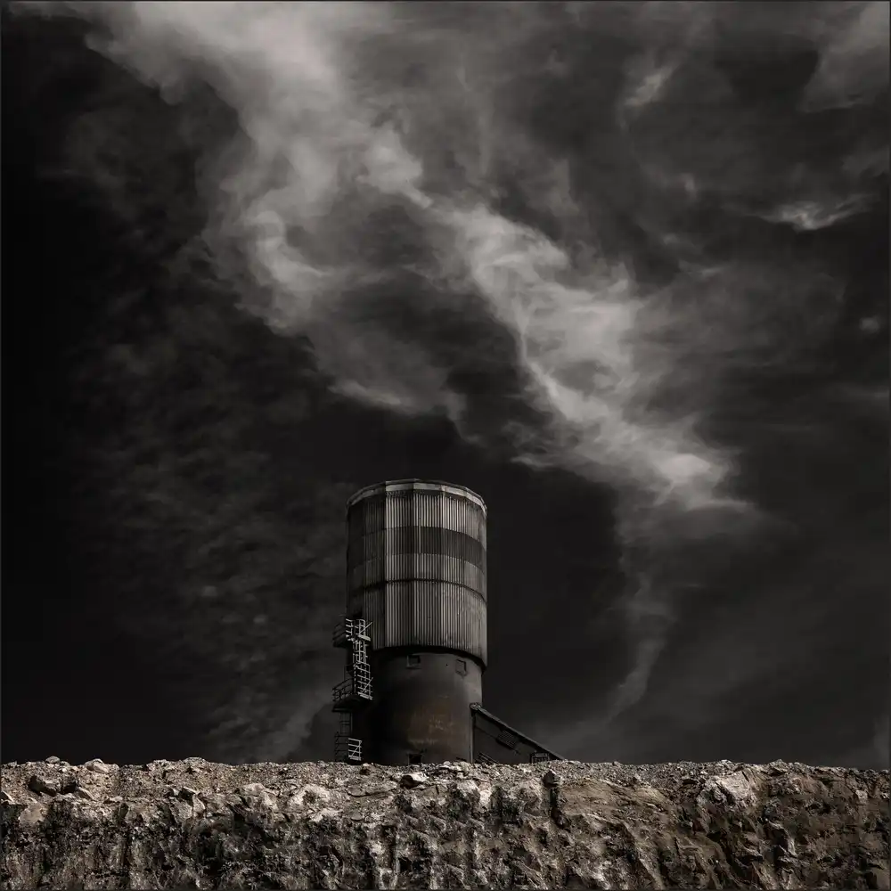 Claes, Gilbert: Cementárna