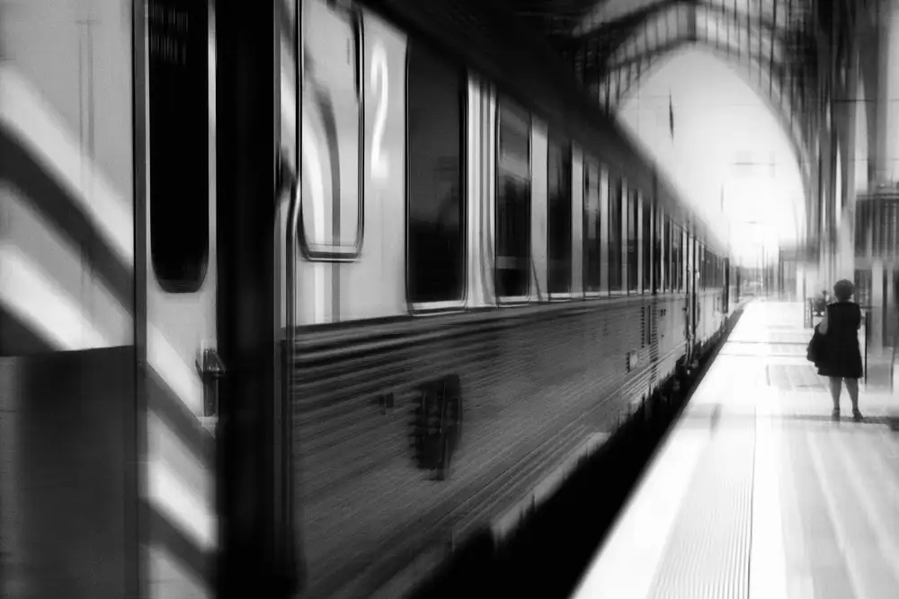 Correia, Rui: ultimo treno in partenza da Parigi