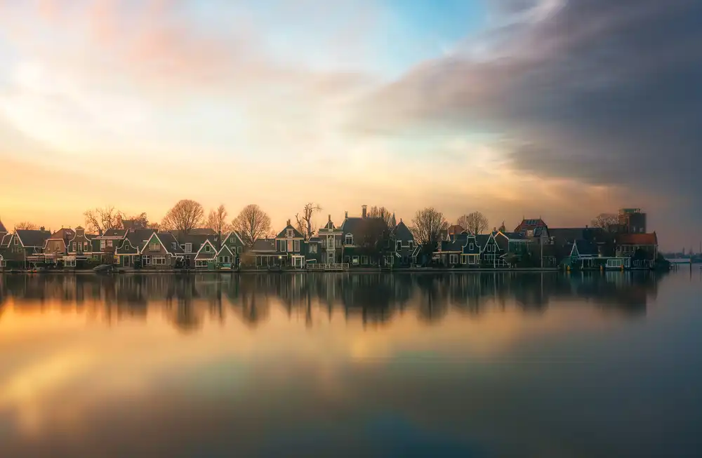 Joanaduenas: Netherlands somewhere!