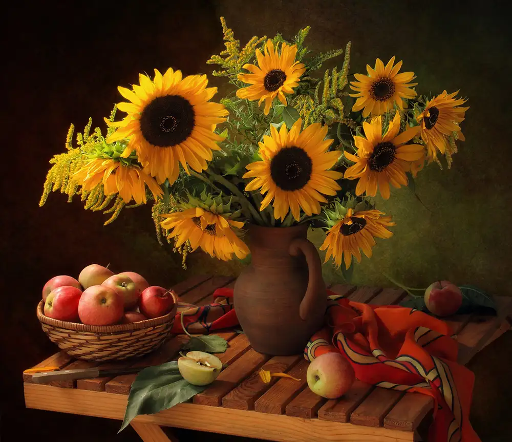 Skorokhod, Tatyana: Still life with sunflowers and apples