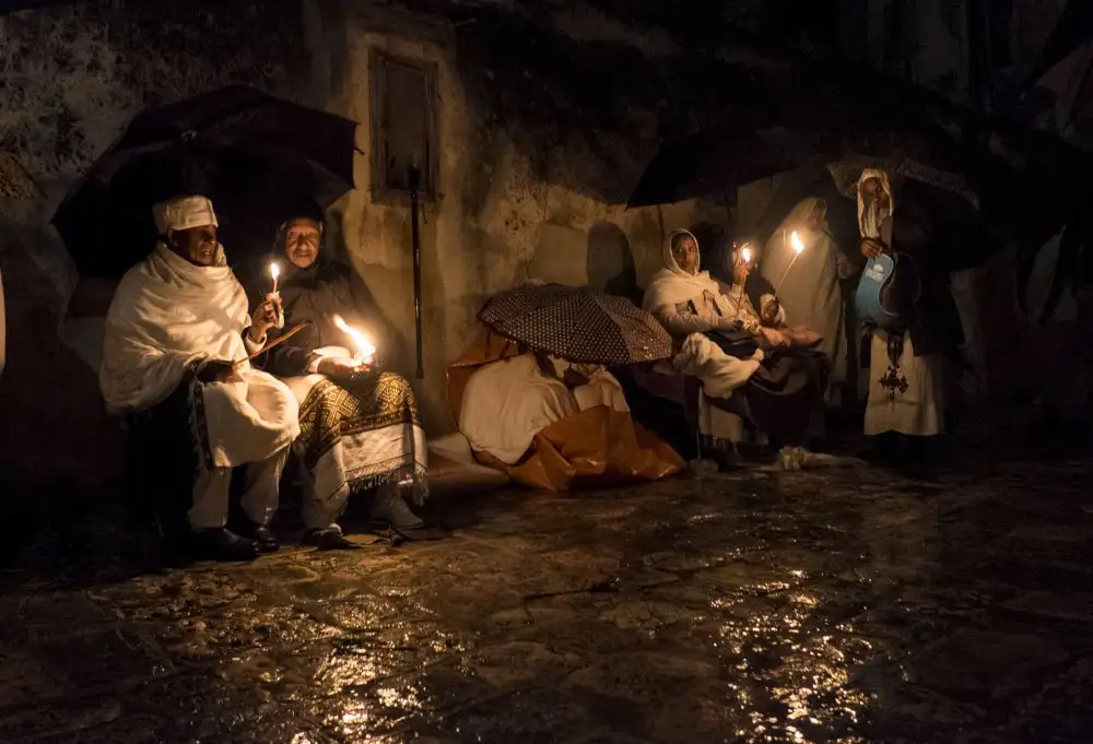 Naor, Orna: Cerimonia del Fuoco Santo