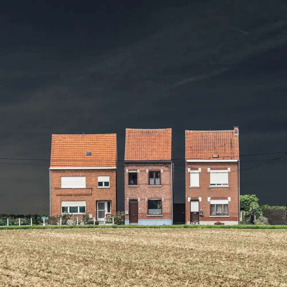 (laGrange), Vangindertael Luc: Neighbours