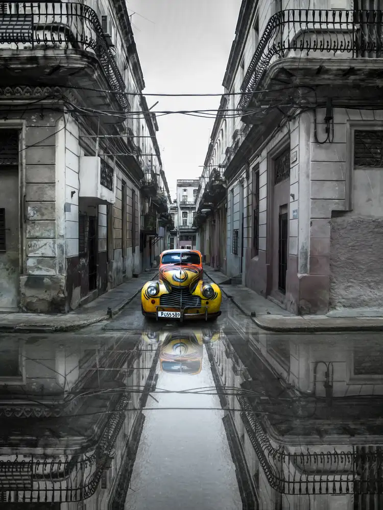 Yosifov, Svetlin: Classic old car in Havana, Cuba