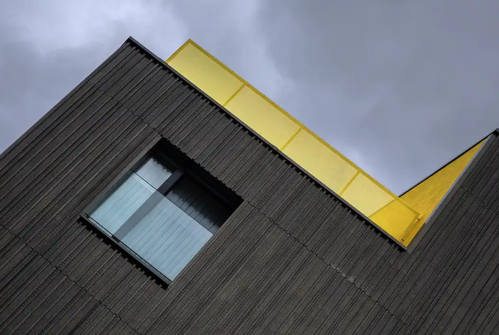 Houte, Van Jef: Le balcon jaune