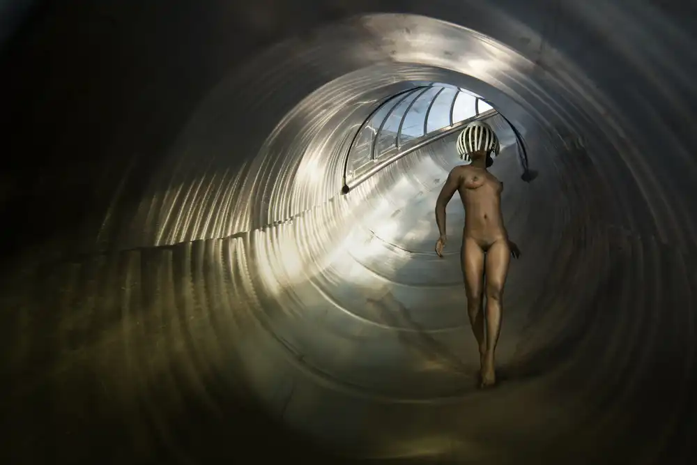 Diepenbroek, von Christine: Time tunnel