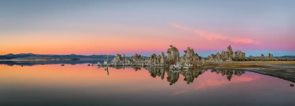 Sink, C. Jeffrey: Západ slunce u jezera Mono