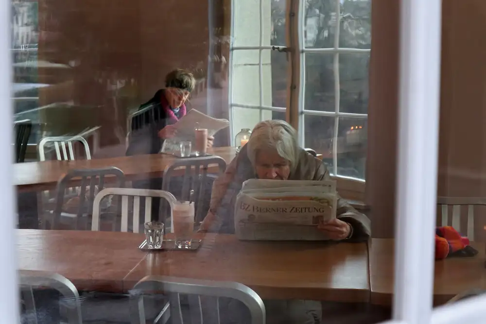 Pizzocaro, Giorgio: Lire le journal