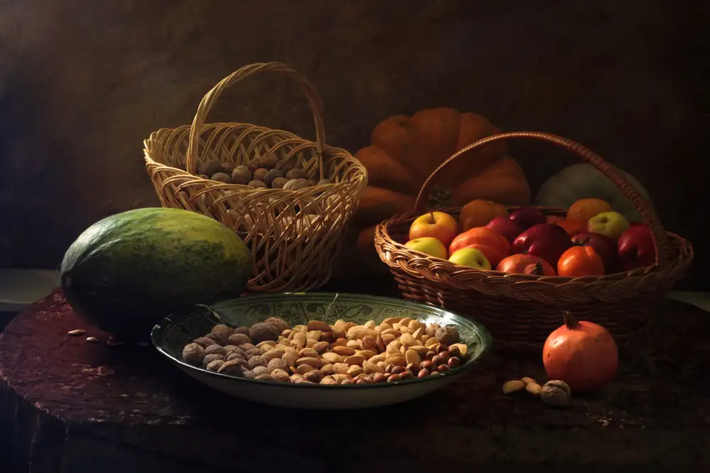 UstinaGreen: Naturaleza muerta con nueces y frutas
