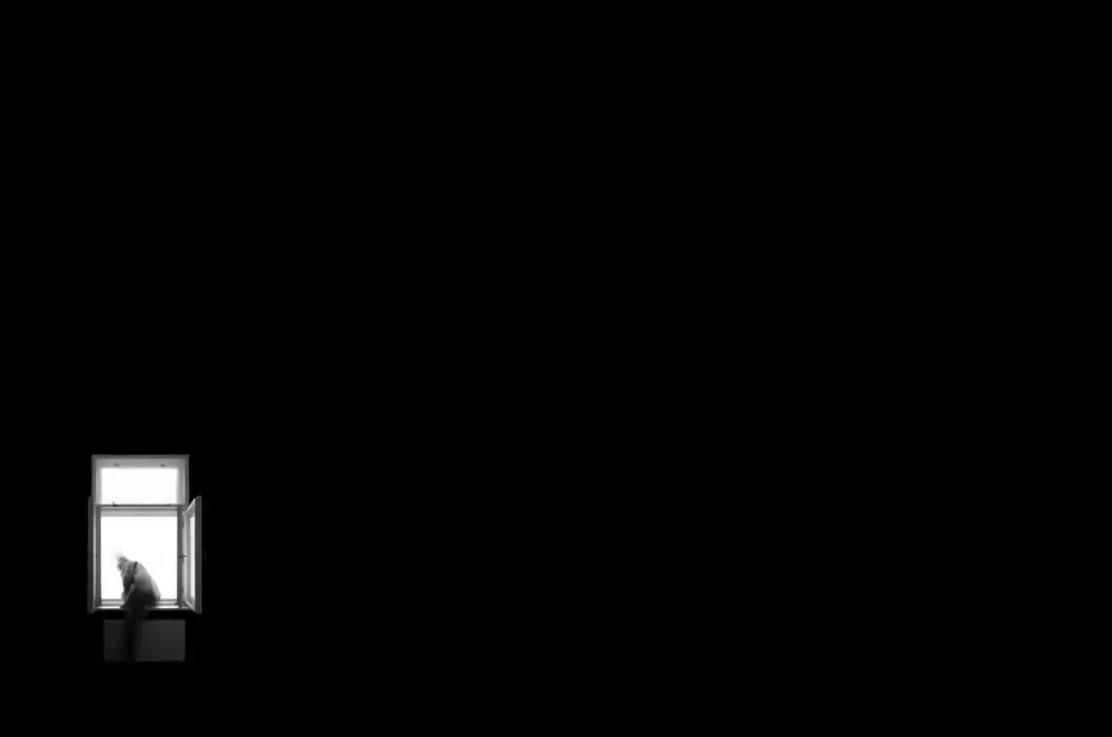 Humusak: minuscule évasion