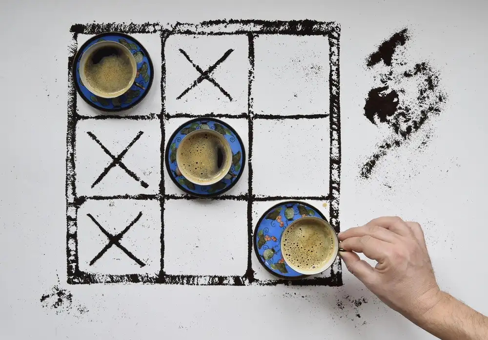 Minchev, Toni: Il gioco del caffè