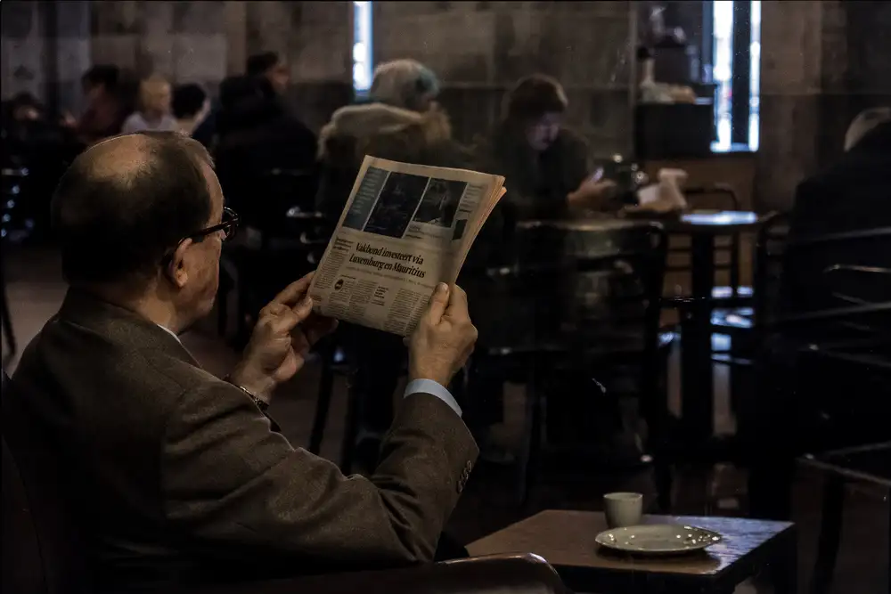 Joosten, Lus: homme de journal