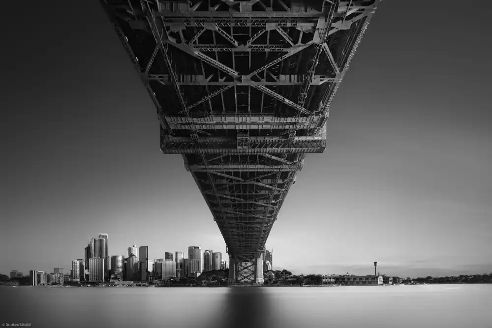 TAKAUE, Akira: Regreso a Human Life,versión del Puente del Puerto de Sydney