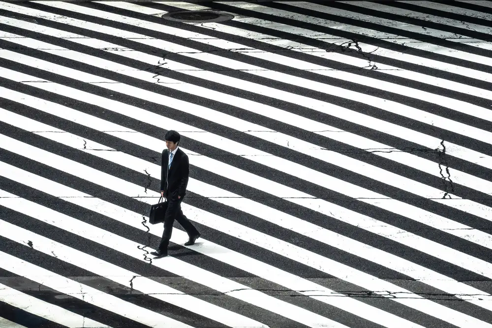 Hashimoto, Tetsuya: Diagonální čáry
