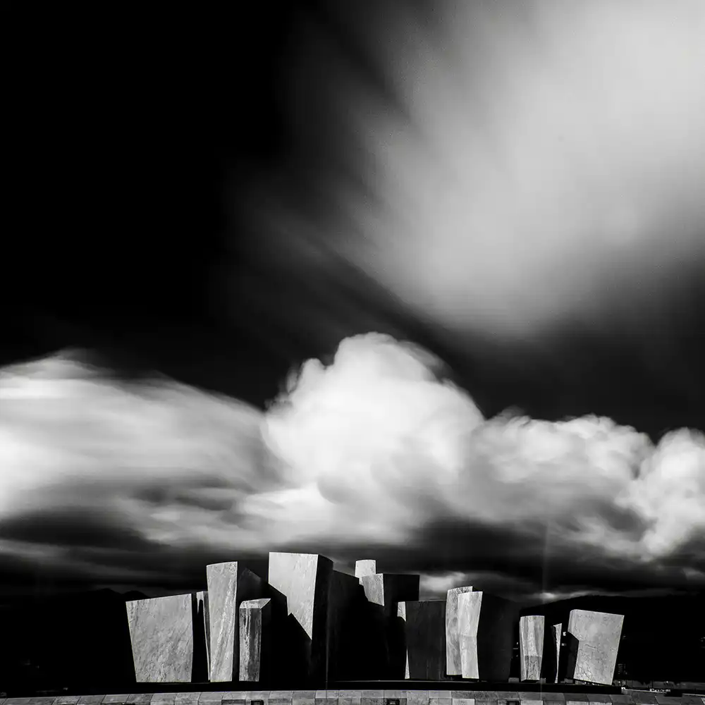 Latta, Della Massimo: Sails