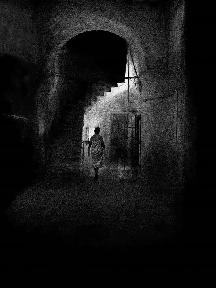 Labagnara, Roxana: Vchod