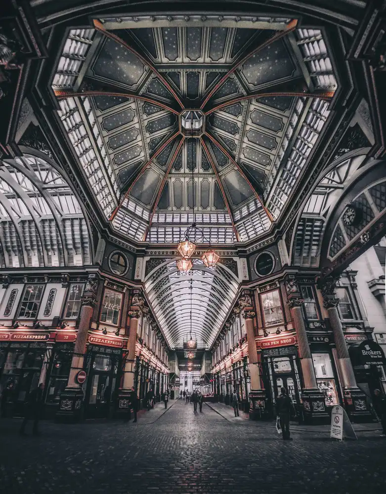 George, David: Leadenhall trh