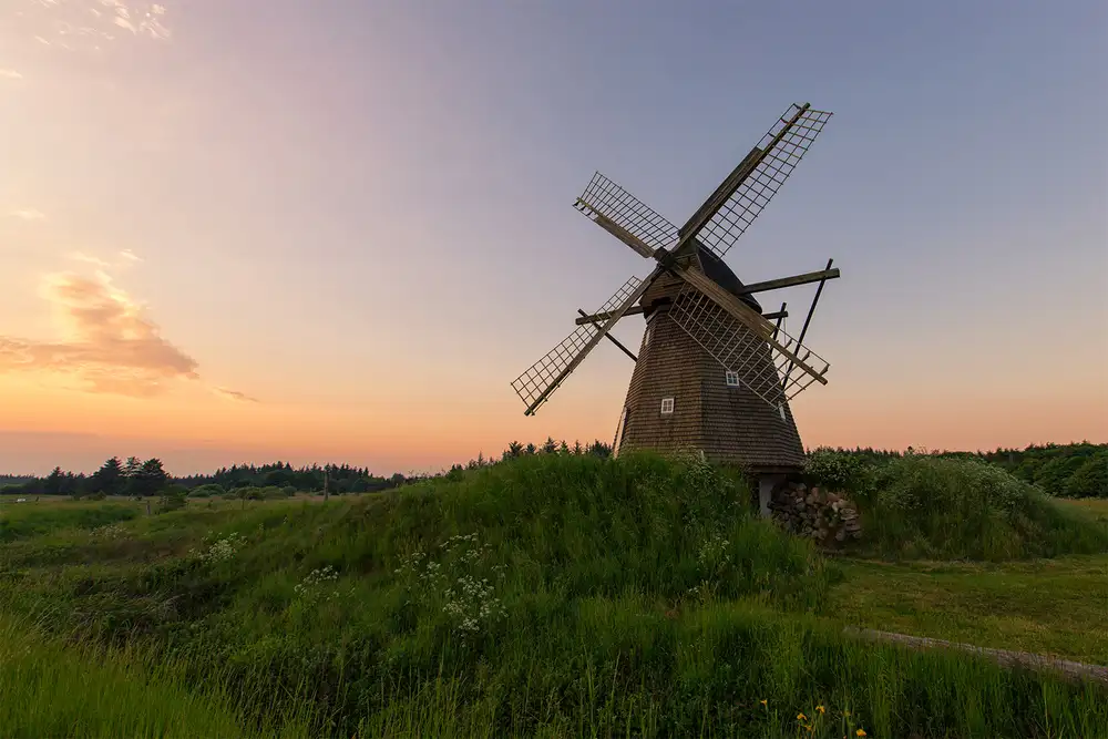 Løndal, Leif: The Old Mill