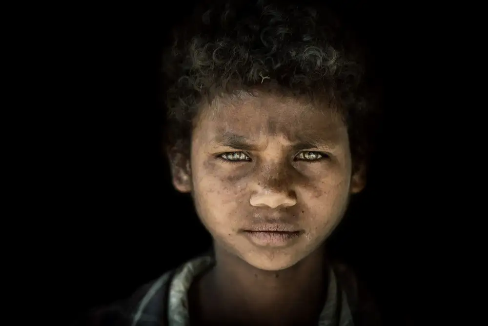 Cole, Trevor: Ojos de Assam