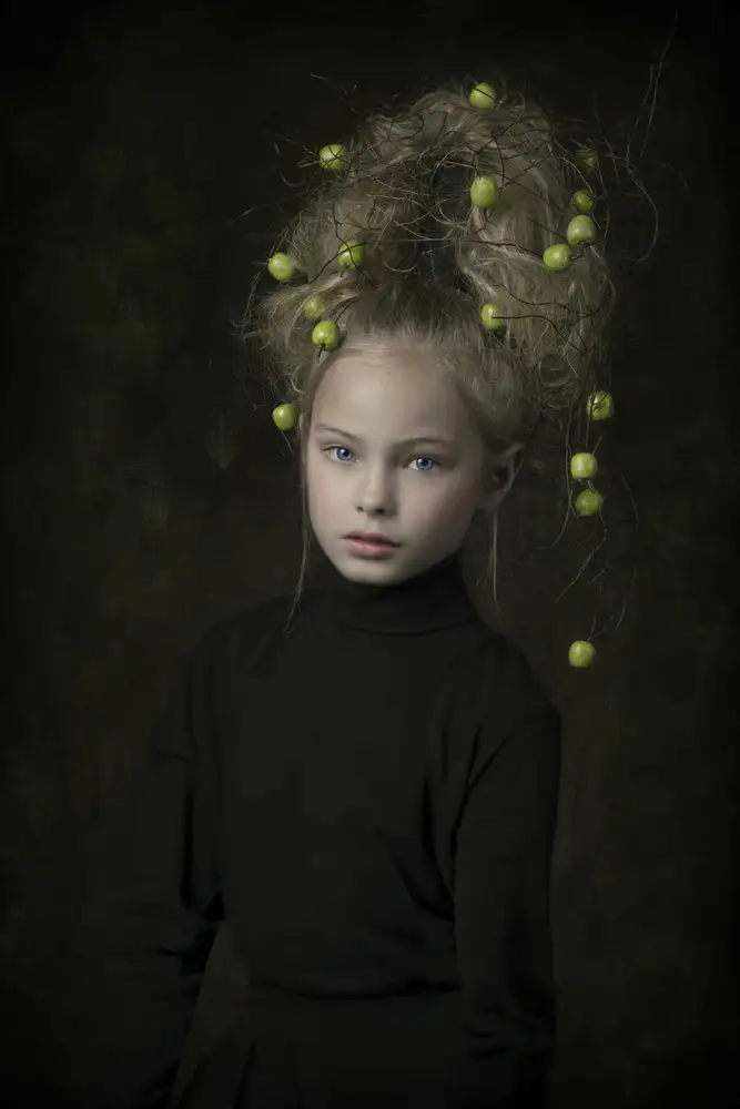 Kayen-Mouthaan, Carola: niña manzana