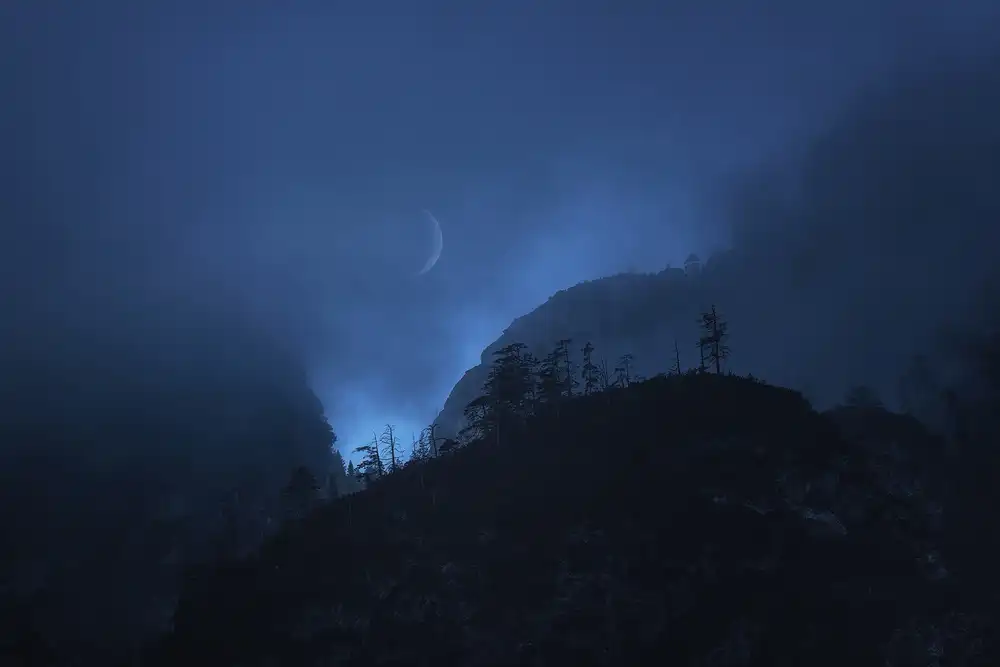 Hermann, Uschi: sous la lune