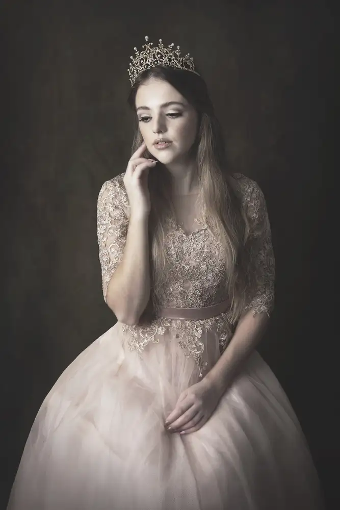 Kayen-Mouthaan, Carola: dama cloe