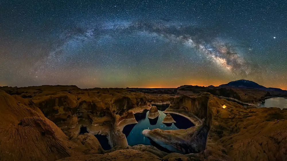 Zhu, Hua: Milky way over Reflection Canyon