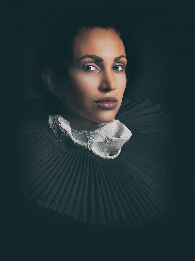 Raga, Gil Joan: Alexandra