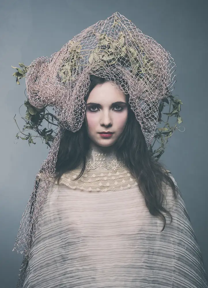 Raga, Gil Joan: Rosa Palido