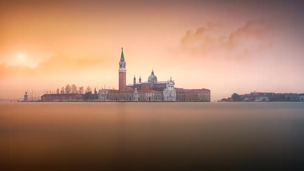Joanaduenas: Venice pink sunrise