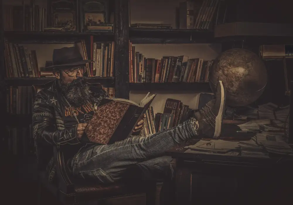 gNo: L'homme de la bibliothèque