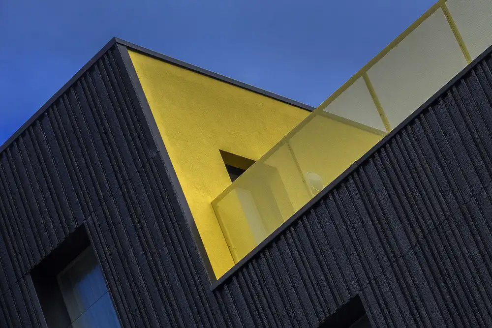 Houte, Van Jef: Yellow meets blue