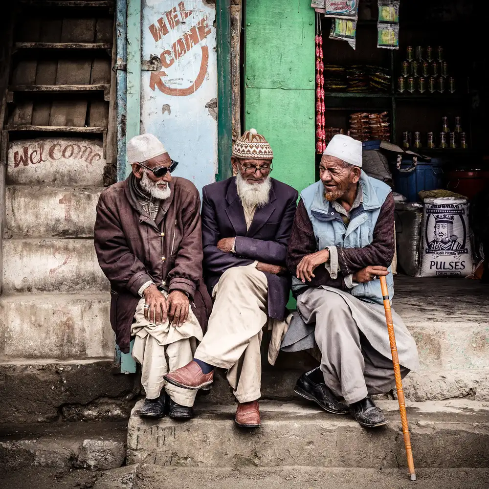 Tagliarino, Marco: Three men from Dras