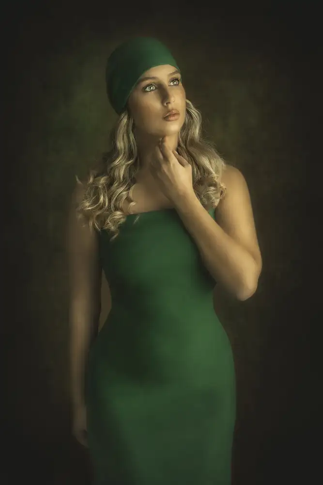 Kayen-Mouthaan, Carola: dama de verde