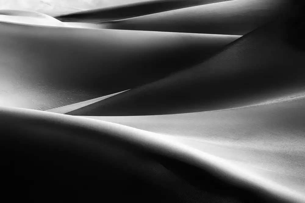 Qiu, Jenny: Light on Sand Dunes