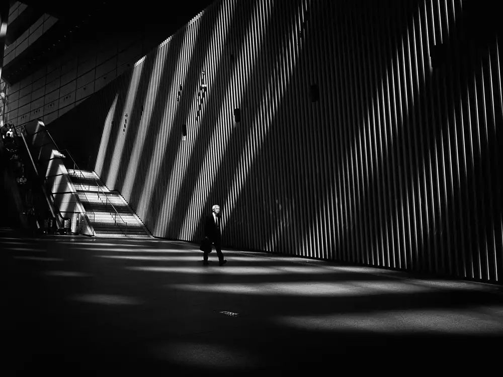 Takachi, Yasuhiro: Stínové pruhy