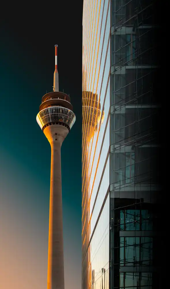 Vollrath, Jörg: ... Sonnenuntergang in der Stadt