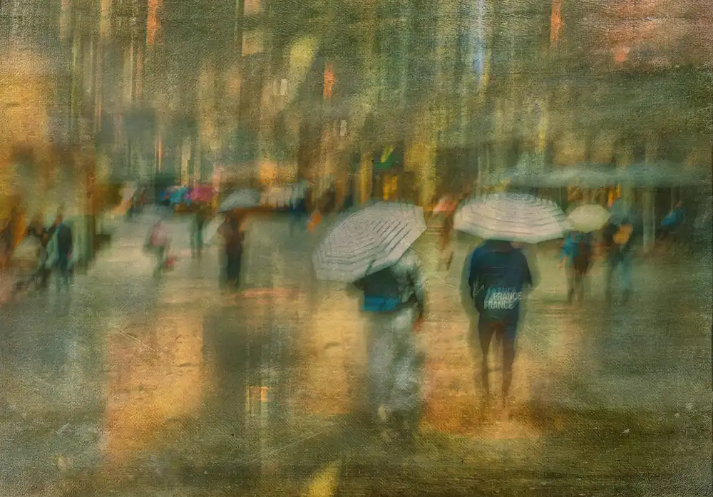 Ohlendorf, Anette: two blue and white umbrellas