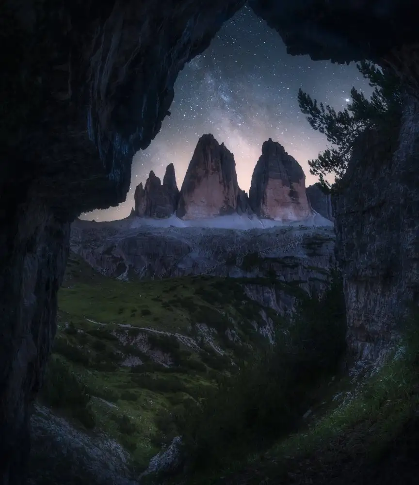Ye, NingYun: Mirando las estrellas en la cueva de tre cime.